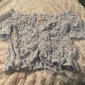 Super cute crop top, only worn twice
